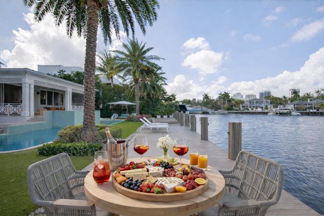 1605 SE 9th Street, Fort Lauderdale, FL 33316
