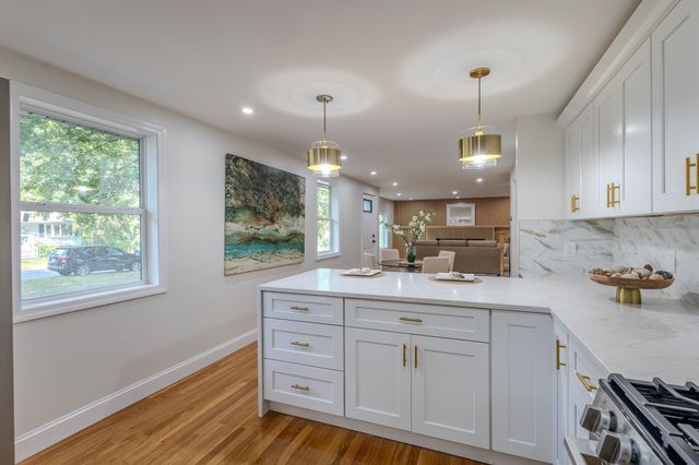 308 Laurel St, Bridgewater, MA 02324