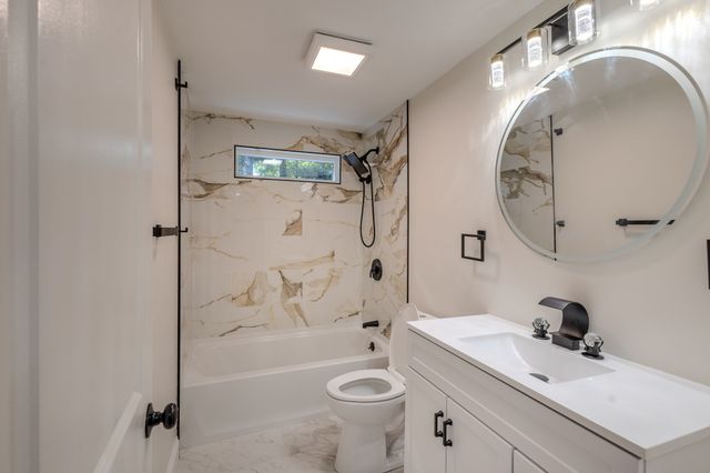 308 Laurel St, Bridgewater, MA 02324