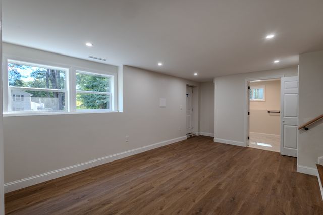 308 Laurel St, Bridgewater, MA 02324