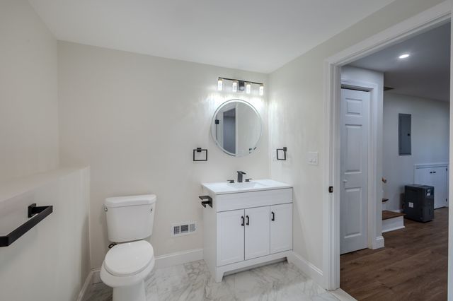308 Laurel St, Bridgewater, MA 02324