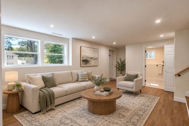 308 Laurel St, Bridgewater, MA 02324