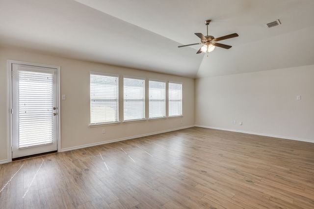 209 Balcones Drive, Fort Worth, TX 76108