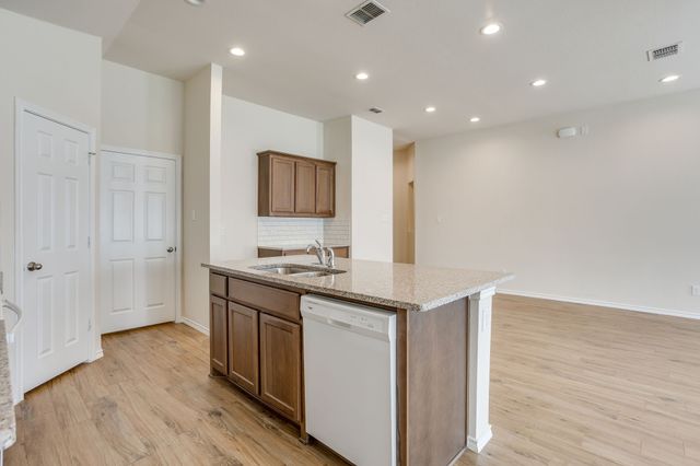 209 Balcones Drive, Fort Worth, TX 76108