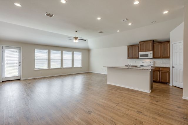 209 Balcones Drive, Fort Worth, TX 76108