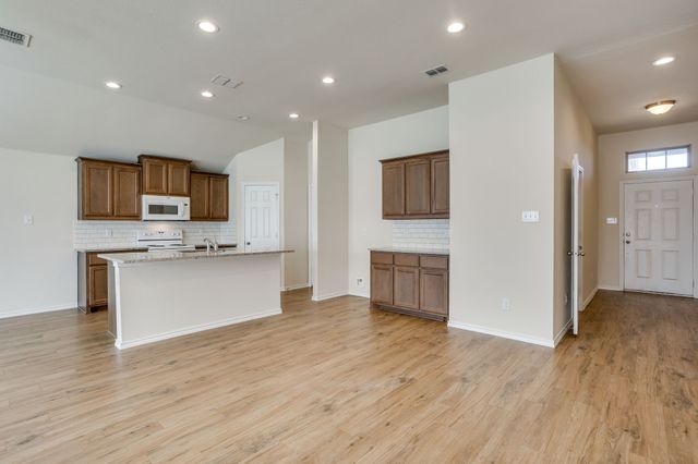 209 Balcones Drive, Fort Worth, TX 76108