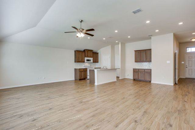 209 Balcones Drive, Fort Worth, TX 76108