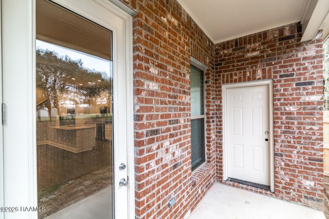 111 Millie Drive, Lafayette, LA 70506