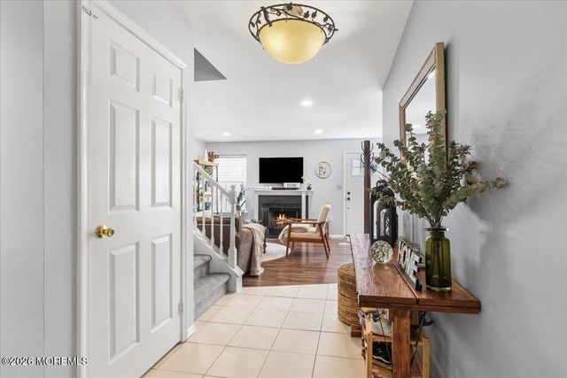 288 Century Way, Manalapan, NJ 07726