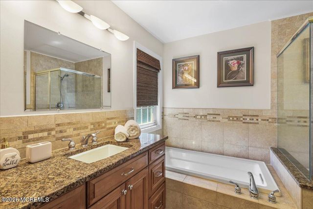 288 Century Way, Manalapan, NJ 07726