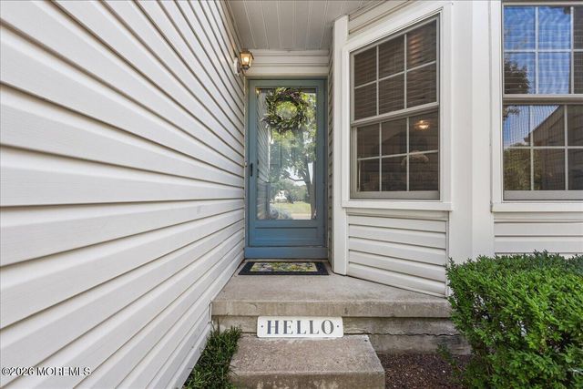 288 Century Way, Manalapan, NJ 07726