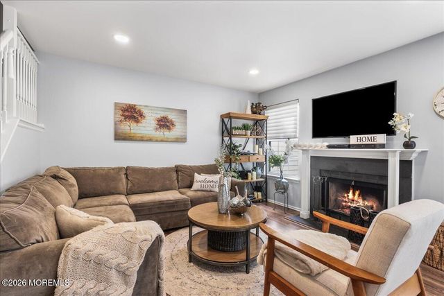 288 Century Way, Manalapan, NJ 07726