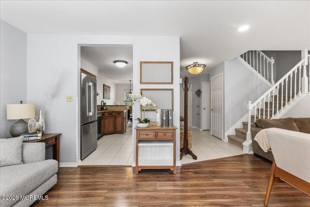 288 Century Way, Manalapan, NJ 07726