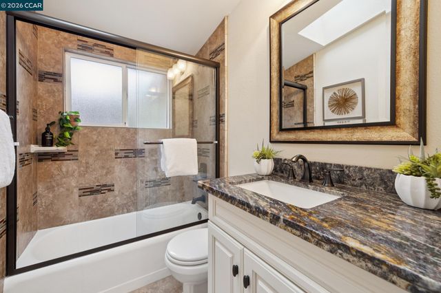 50 Vista Ln, Alamo, CA 94507