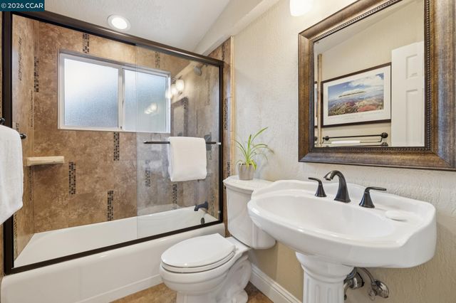 50 Vista Ln, Alamo, CA 94507