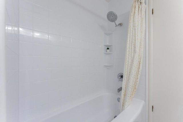 3049 Los Prados Street 223, San Mateo, CA 94403