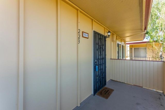 3049 Los Prados Street 223, San Mateo, CA 94403