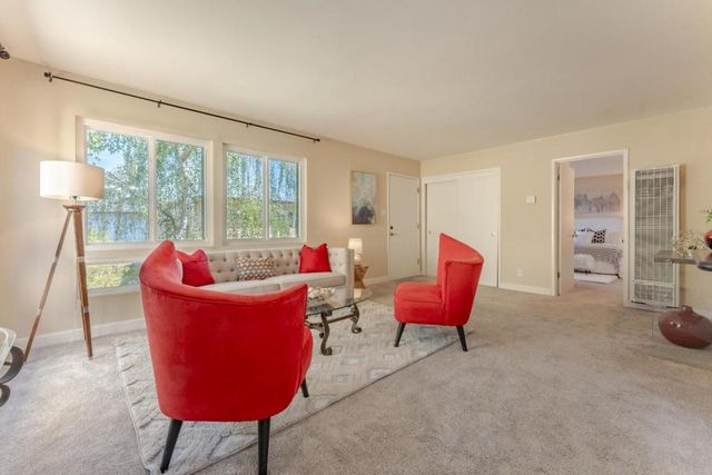 3049 Los Prados Street 223, San Mateo, CA 94403