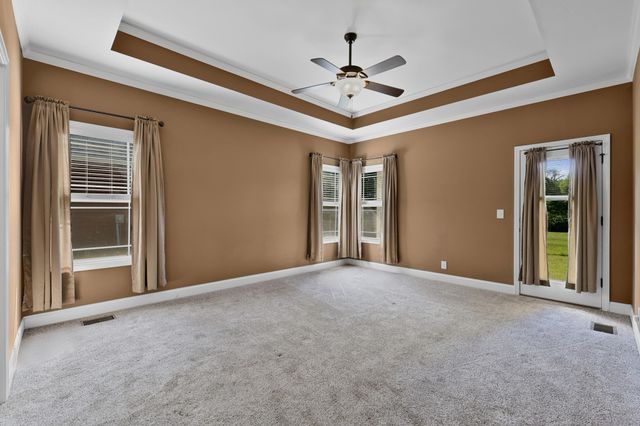 995 Terraceside Cir, Clarksville, TN 37040