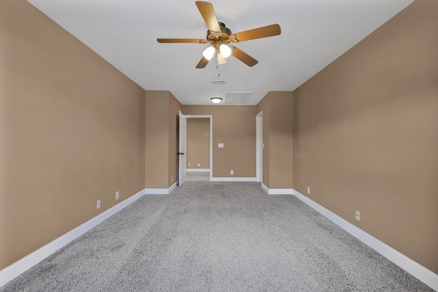 995 Terraceside Cir, Clarksville, TN 37040