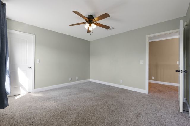 995 Terraceside Cir, Clarksville, TN 37040