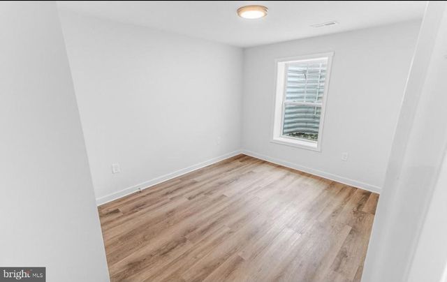 123 HANK AARON RD, Berkeley Springs, WV 25411