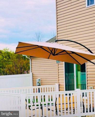 123 HANK AARON RD, Berkeley Springs, WV 25411