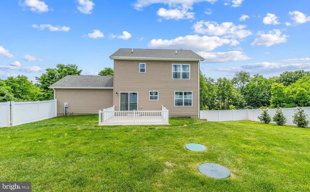 123 HANK AARON RD, Berkeley Springs, WV 25411
