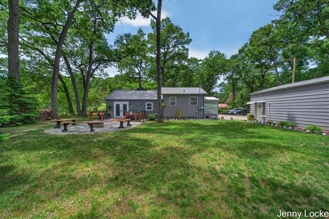 588 N Mill Iron Road, Muskegon Twp, MI 49442