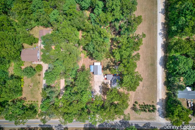 588 N Mill Iron Road, Muskegon Twp, MI 49442