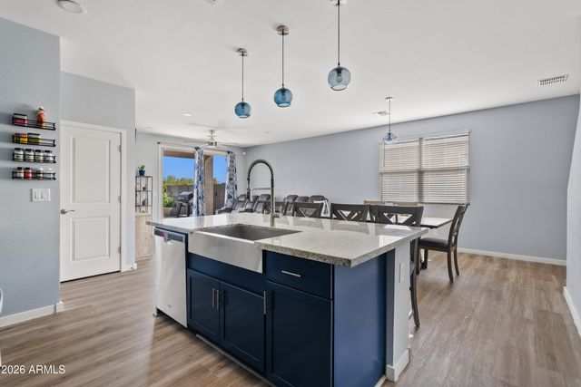4024 W SUNCUP Drive, San Tan Valley, AZ 85144
