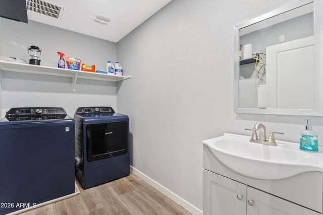 4024 W SUNCUP Drive, San Tan Valley, AZ 85144