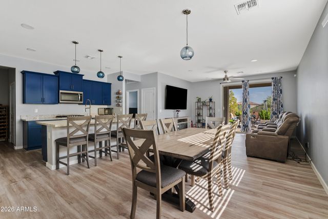 4024 W SUNCUP Drive, San Tan Valley, AZ 85144