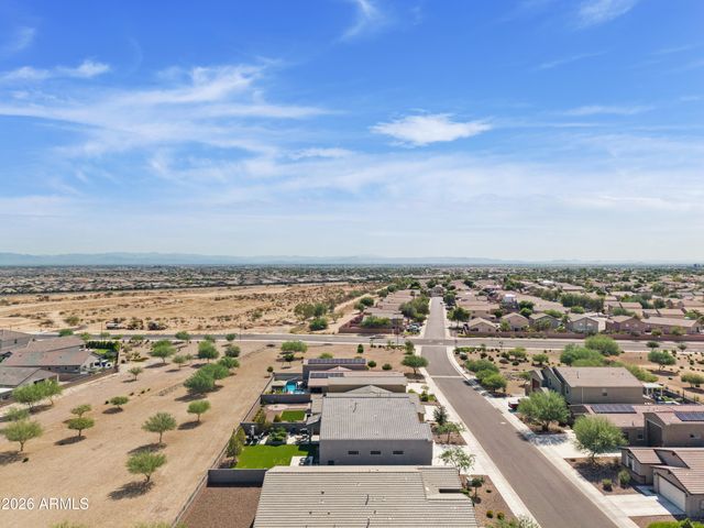 4024 W SUNCUP Drive, San Tan Valley, AZ 85144