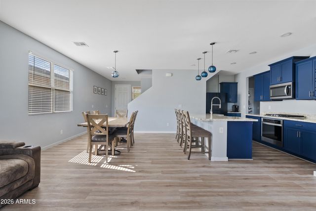 4024 W SUNCUP Drive, San Tan Valley, AZ 85144