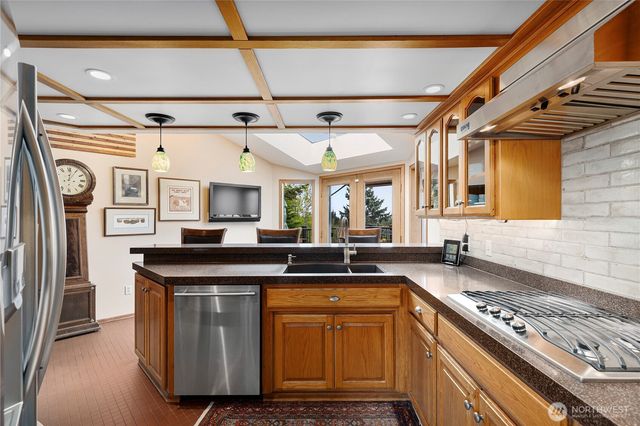 1837 E Woodhaven Lane, Port Angeles, WA 98362