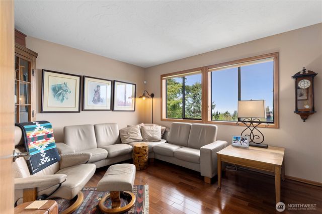 1837 E Woodhaven Lane, Port Angeles, WA 98362