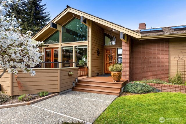 1837 E Woodhaven Lane, Port Angeles, WA 98362