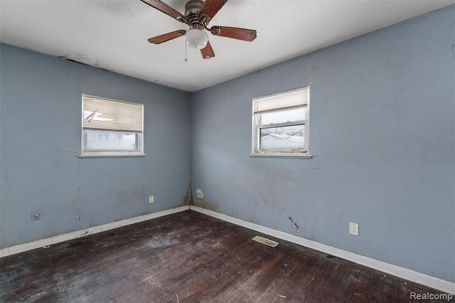 13335 Charlotte Avenue, Warren, MI 48089