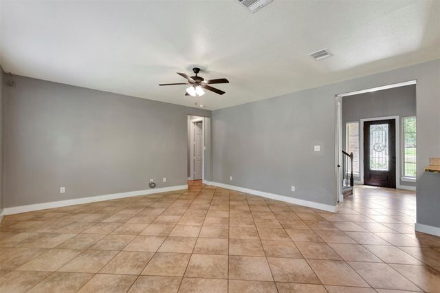 59 Beaconsfield Drive, Magnolia, TX 77355