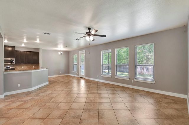 59 Beaconsfield Drive, Magnolia, TX 77355