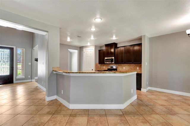 59 Beaconsfield Drive, Magnolia, TX 77355