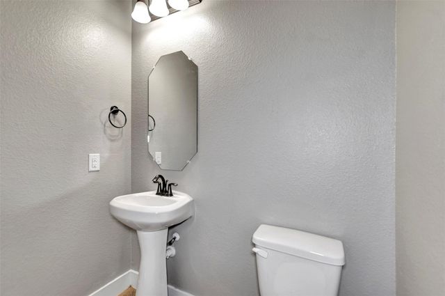 59 Beaconsfield Drive, Magnolia, TX 77355