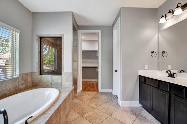 59 Beaconsfield Drive, Magnolia, TX 77355