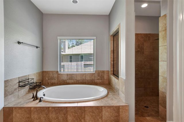 59 Beaconsfield Drive, Magnolia, TX 77355