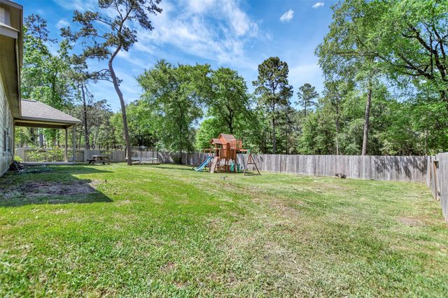 59 Beaconsfield Drive, Magnolia, TX 77355