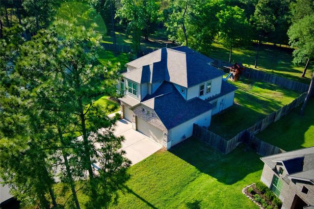 59 Beaconsfield Drive, Magnolia, TX 77355