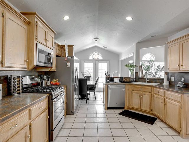 5017 Mackelman Drive, Oklahoma City, OK 73135