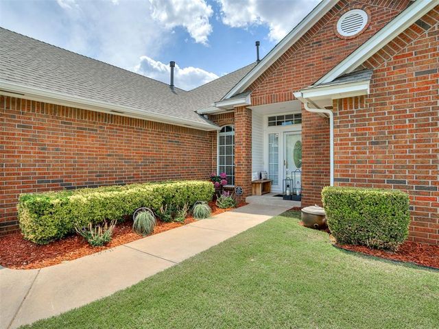 5017 Mackelman Drive, Oklahoma City, OK 73135