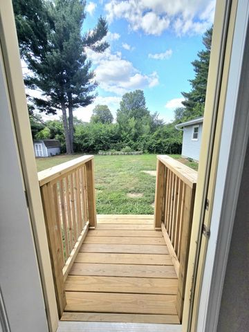 742 Greenridge Road, Battle Creek, MI 49015